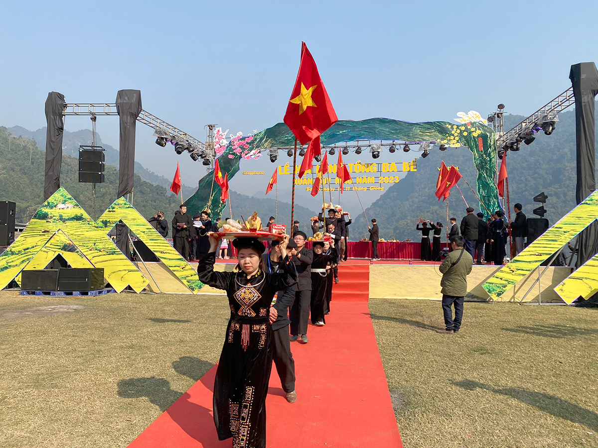 Nô nức những lễ hội xuân tại Bắc Kạn