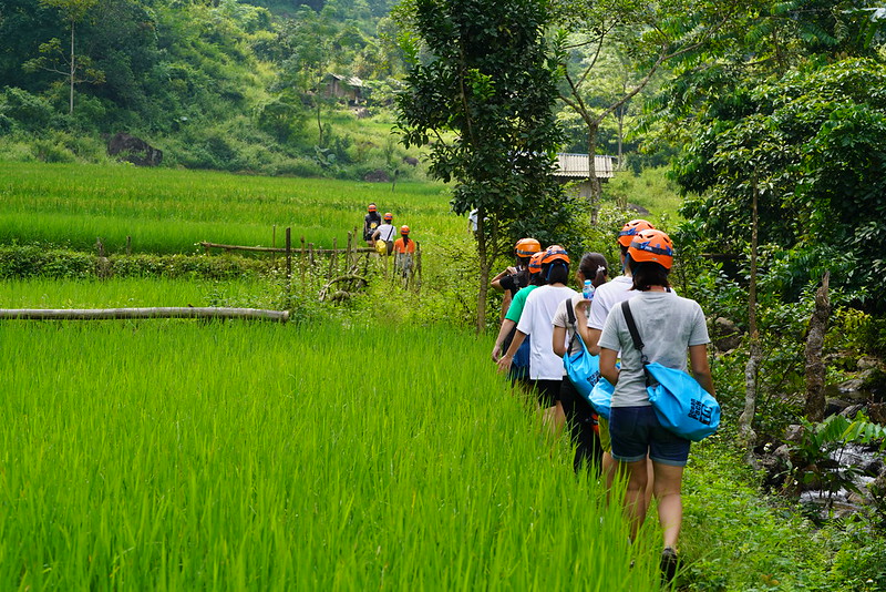 Trekking thám hiểm hang Thẩm Phày - Vườn Quốc Gia Ba Bể 