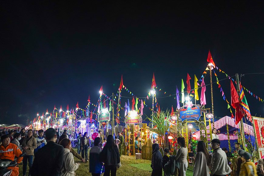 Trại ngày hội