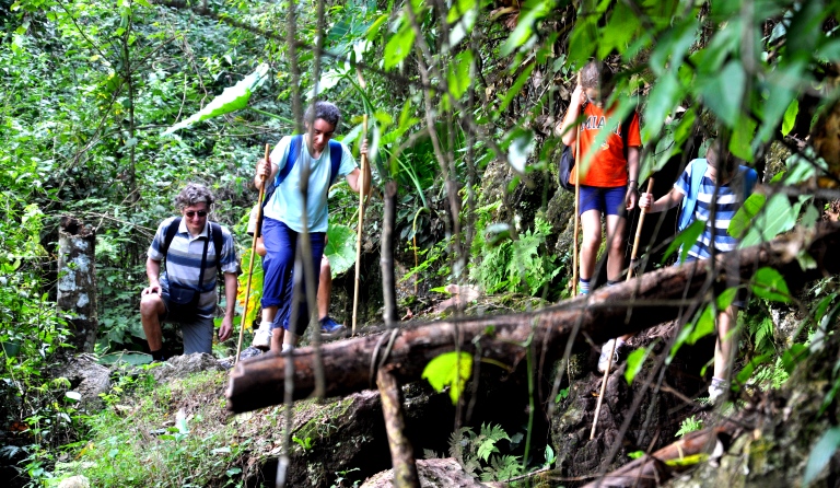 Trekking tại Vườn Quốc gia Ba Bể